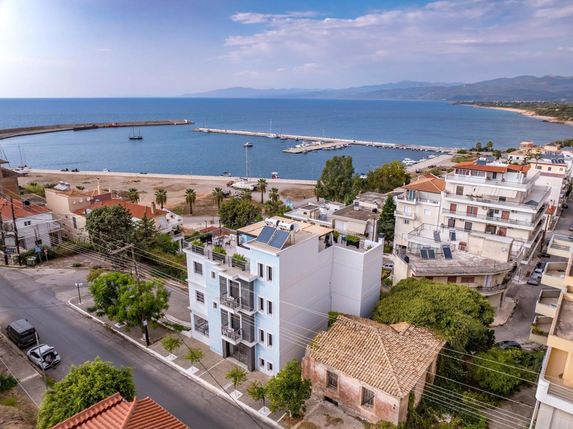 Magical Seaside Town Boutique Apts 2 Kyparissia Exterior photo